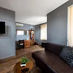 Petrov Family Hotel 3*