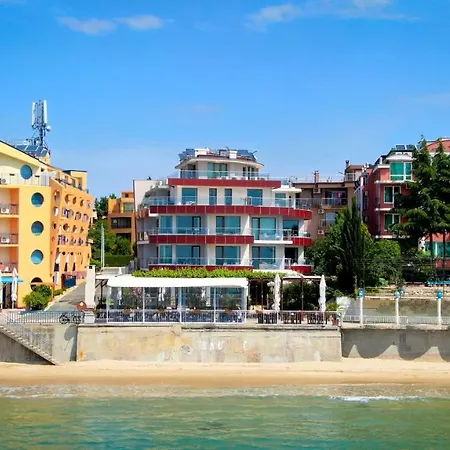 Petrov Family Hotel 3*