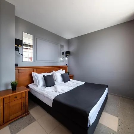 Petrov Family Отель Несебр