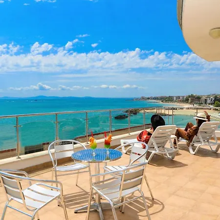 Petrov Family Несебр