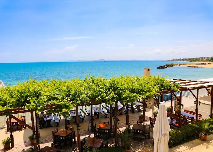 Hotel Petrov Family Nesebar