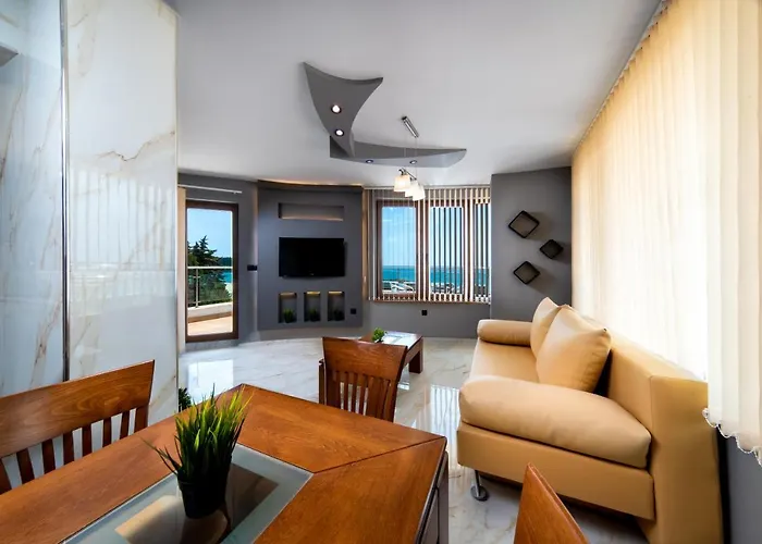 Petrov Family 3* ネセバル