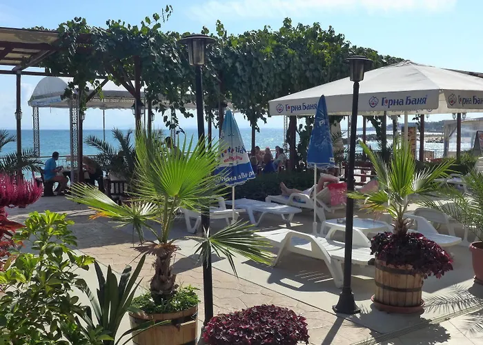 ホテル Petrov Family