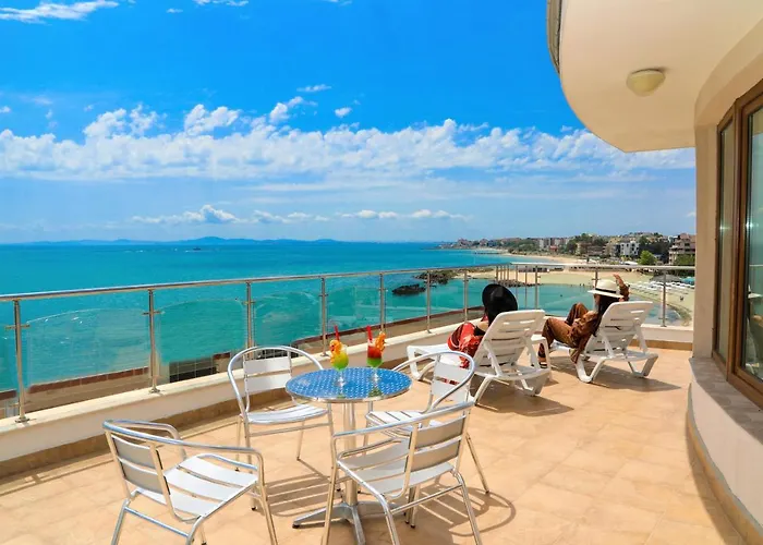 Petrov Family ネセバル